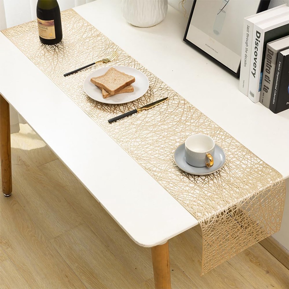 Tafel Runner - Decoratieve Mat - Eettafel Bescherming - Hittebestendig PVC - 30x150 cm - Zilver