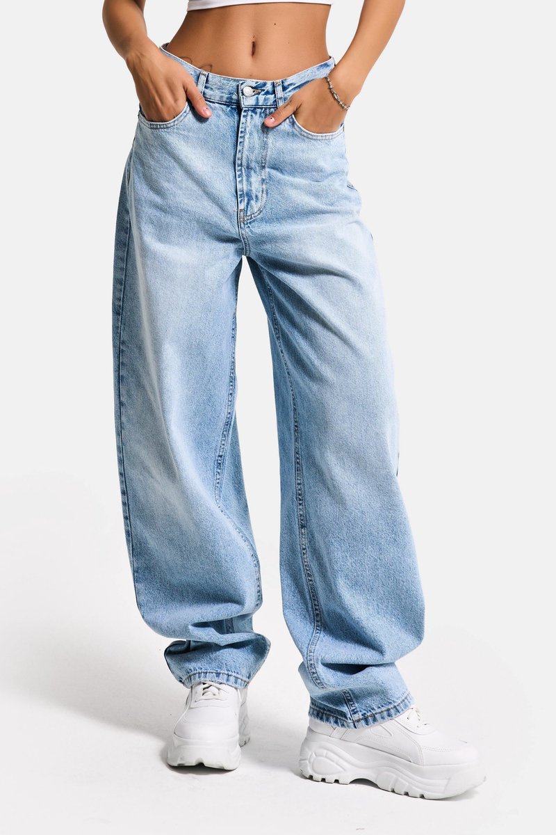 It's Basic - IVY Skater Mid Rise Jeans - Sky