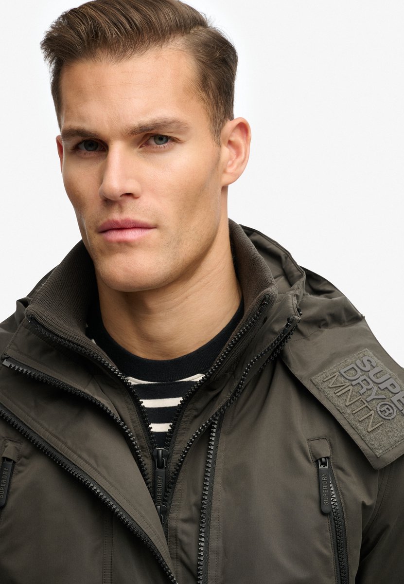 Superdry Microvezel Arctic Windcheater Jas Met Capuchon Heren Zwart