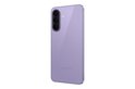 Zijaanzicht van de lichte lila Samsung Galaxy A57 5G met drievoudige camera.