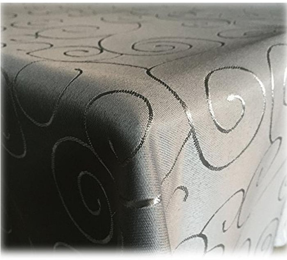 Elegant Tafelkleed met Zijdeglans, 31 Maten & 7 Kleuren - 110 x 220 cm