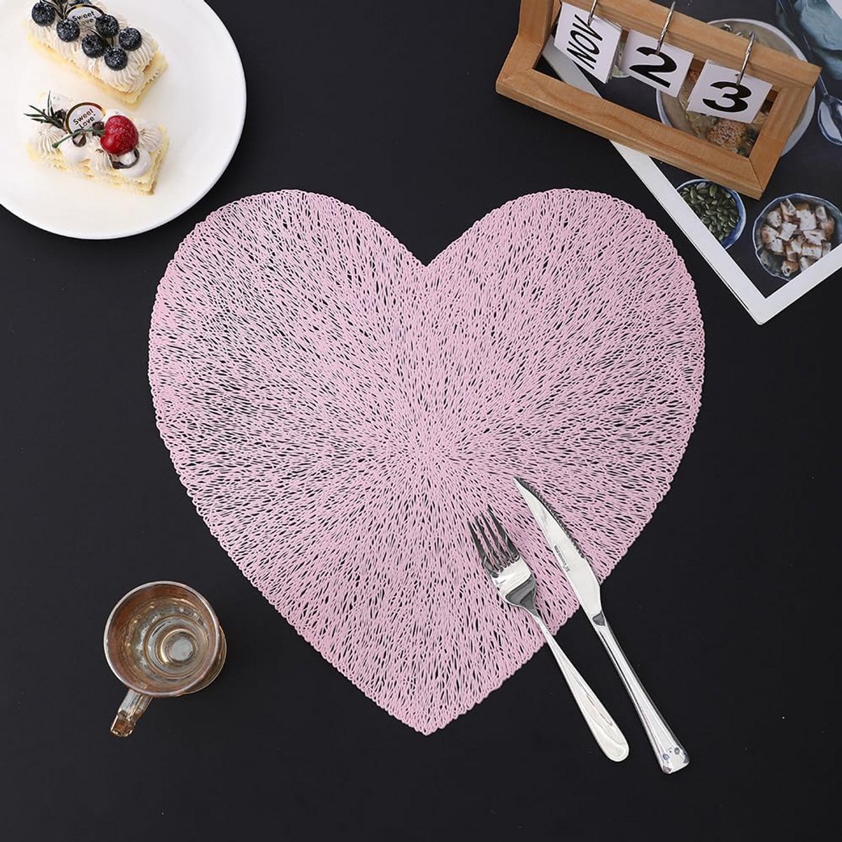 Set van 4 Ronde Placemats met Hartmotief - Wasbaar PVC Antislip en Hittebestendig