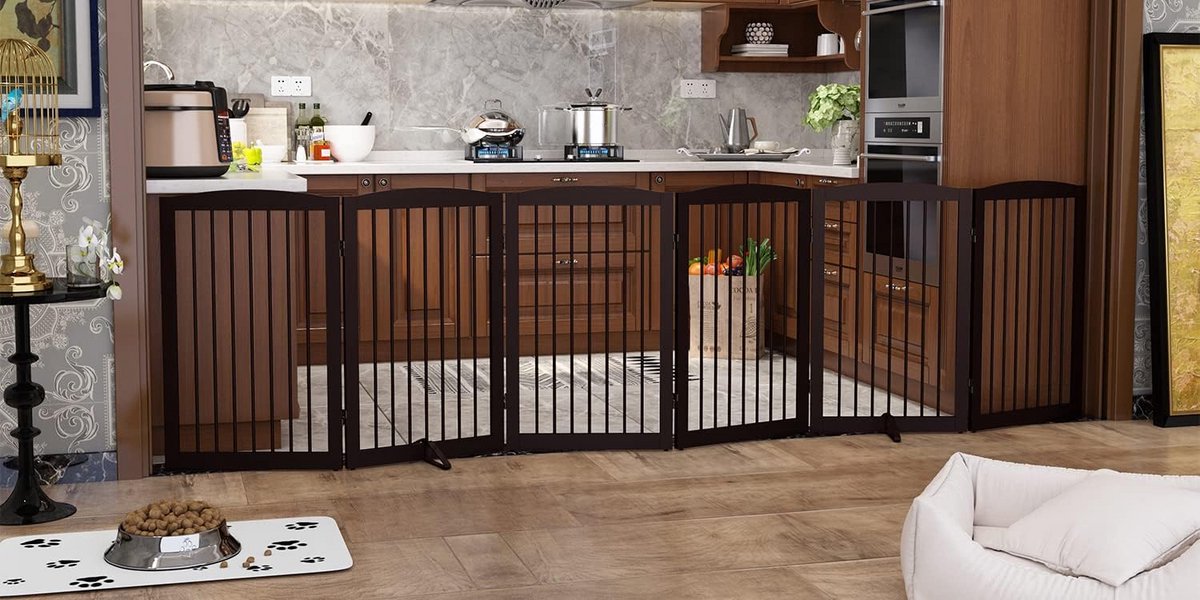 Vrijstaande Houten Pet Gate 120 inch - 6 Panelen 32 inch - Opvouwbaar met Steunvoeten - Voor Honden - Bruin