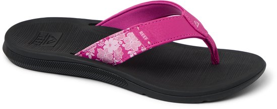 Zwarte Reef slipper met felroze bandje met bloemenprint op de zijkant. Zwarte zool.