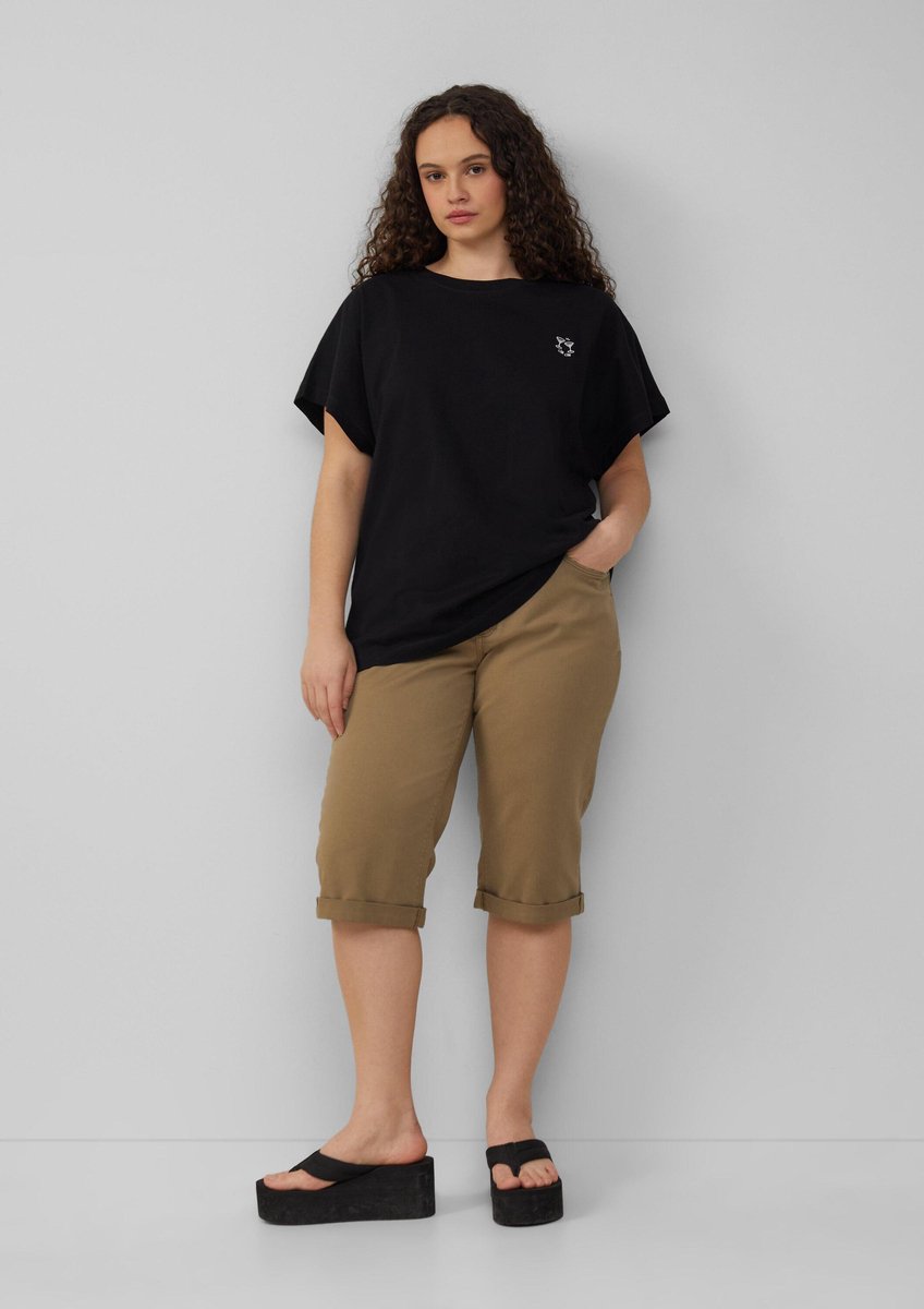 Jeans / curvy fit / mid rise / capri length