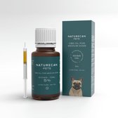 Flesje Naturecan CBD olie voor middellange honden (500mg/10ml, 5%) met spuitje, naast een doosje met een Franse bulldog erop.
