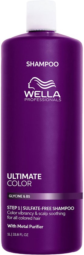 Paarse fles Wella Professionals Ultimate Color shampoo met witte dop.