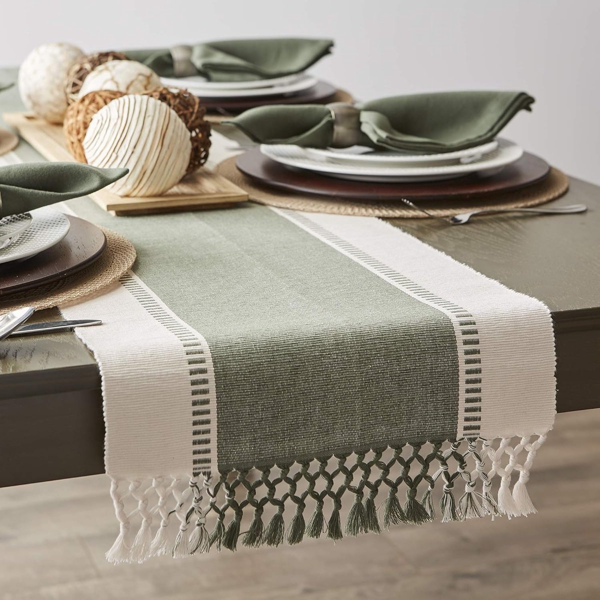 Woven Tafelkleed in Artichoke Groen – 13x108 cm van Katoen