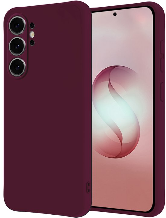 Étui de téléphone aubergine, partiellement sur un Samsung Galaxy S26 Ultra.
