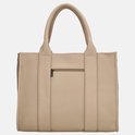 Beige handtas met ritssluiting aan de achterkant en opgestikte verticale banden.