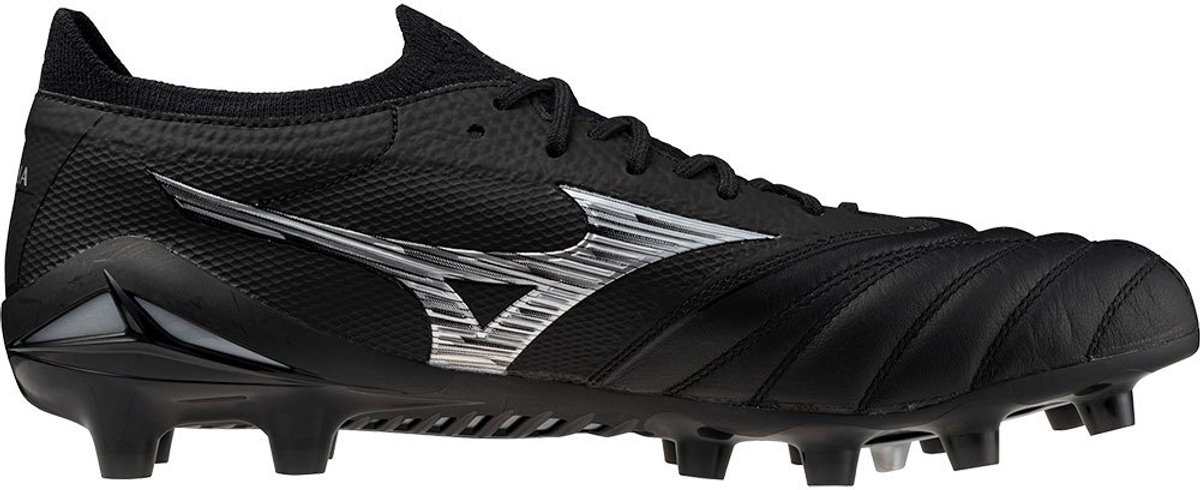 Mizuno Morelia Neo IV Beta Japan FG voetbalschoenen in zwart, met K-leer en een blootsvoets gevoel, maat EU 44 1/2.