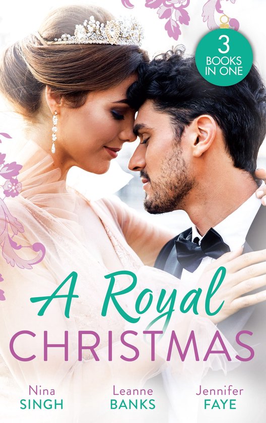 Bruid met tiara en bruidegom. Titel: A Royal Christmas. 3 boeken in één.