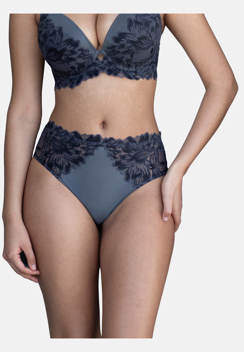 SugarShape high panty CHA-CHA-CHA