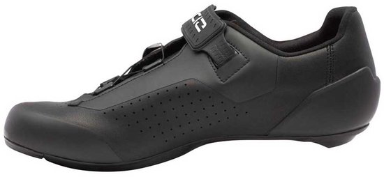 Zwarte Sidi raceschoen met gespen en perforaties.