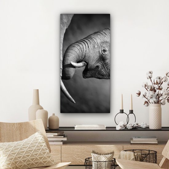 Canvas schilderij - Wilde dieren - Olifanten - Zwart - Wit - Woonkamer - Canvas - 40x80 cm - Muurdecoratie - Canvas doek
