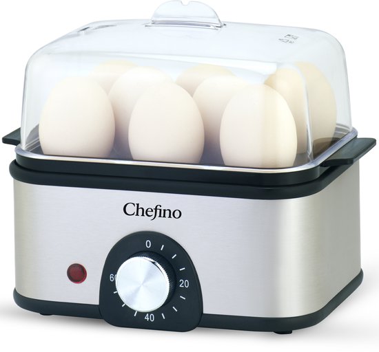 Zilverkleurige Chefino eierkoker met 8 witte eieren onder een transparant deksel. Het apparaat heeft een transparante deksel met handvat.