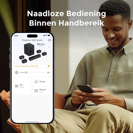 Man bedient soundbar via app op smartphone. Scherm toont "Poseidon D80 Boom".