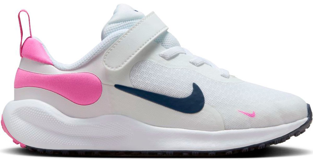 Nike Revolution 7 White / Midnight Navy / Playful Pink