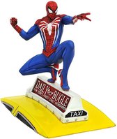 DIAMOND SELECT TOYS Marvel Gallery: Spider man en taxi