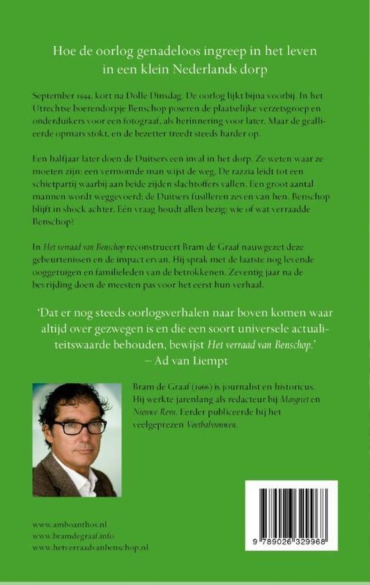 Achterkant van het boek 'Het verraad van Benschop' met een foto van de auteur en een samenvatting.