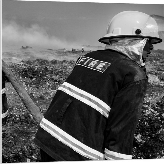 Forex - Brandweer Mannen in Actie  - 80x80cm Foto op Forex