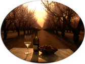 Dibond Ovaal - Wijn - Fruit - Glas - Landschap - Bomen - 68x51 cm Foto op Ovaal (Met Ophangsysteem)