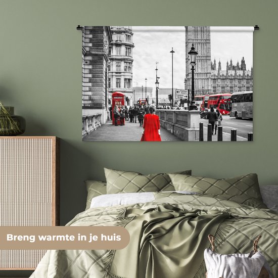 Wandkleed Rood zwart wit - Zwart-wit foto van een vrouw in een rode jurk Wandkleed katoen 120x80 cm - Wandtapijt met foto