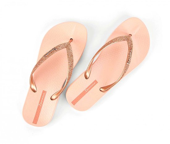 Lichtroze Ipanema teenslippers met glitterbandjes.