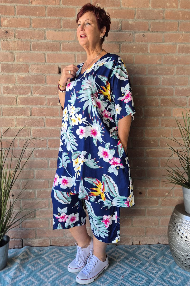 Bagoes broek 7/8 half wijd bloem