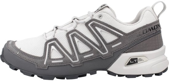 Witte Salomon Speedcross 3 trailrunningschoen met grijze details, veters en 'SALOMON' op de zijkant.