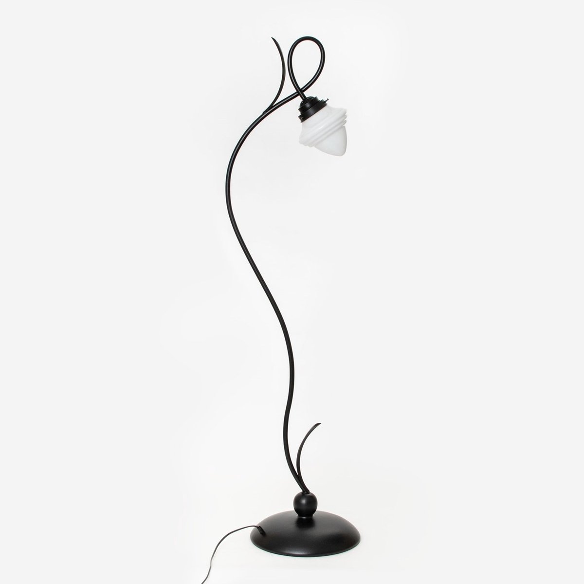 Coloured by Art Lovely Vloerlamp Acorn Small Moonlight - Art Deco Trade Zwart