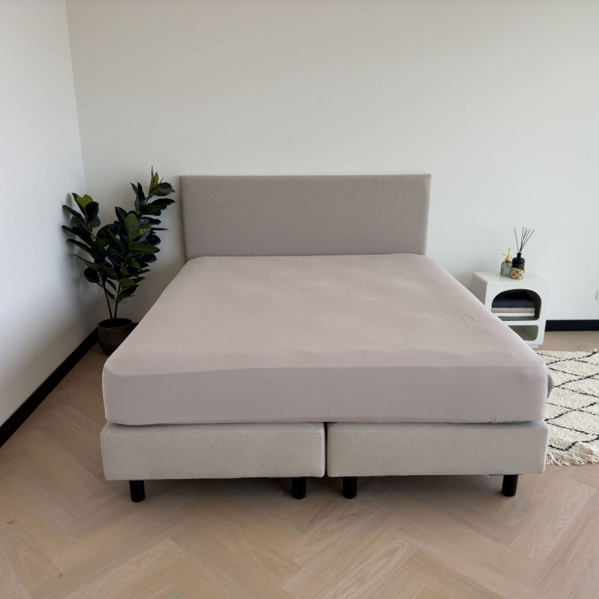 Kayori Emma Hoeslaken Katoensatijn - 160x200-210cm - Matrasdikte 35cm - Rondom Elastiek - Zilvergrijs