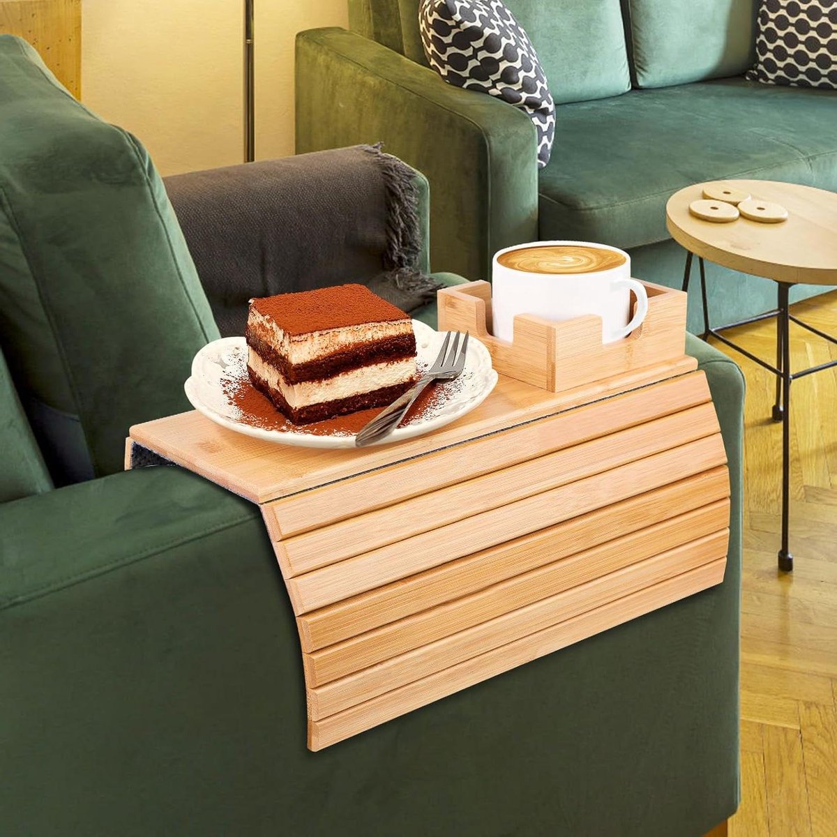 Allecto Plus - Bamboe Bank Armleuning Dienblad Met Bekerhouder | Opvouwbaar Sofa Tafelblad voor Drankjes en Snacks