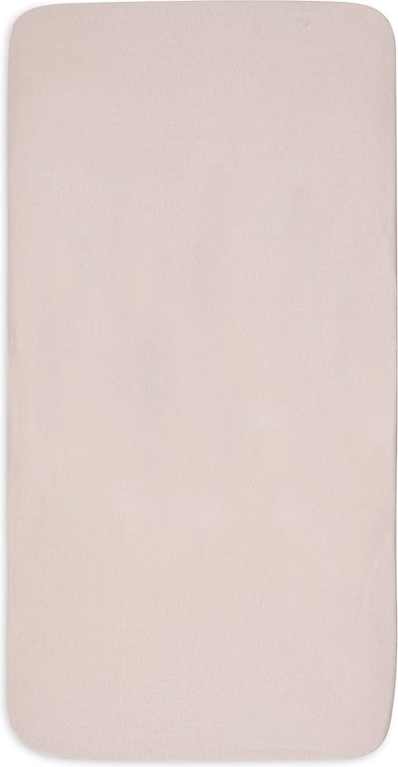 Hoeslaken in de kleur wild rose, van zachte jersey stof.