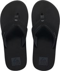 Paar zwarte Reef slippers, met banden met subtiele textuur en Reef logo.
