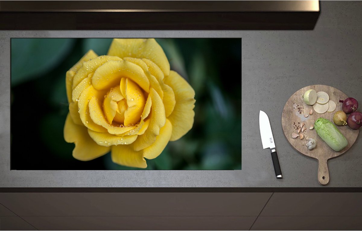 Inductieplaat Beschermer - Bovenaanzicht van Druppels op Gele Landora Roos - 95x55 cm - 2 mm Dik - Inductie Beschermer - Bescherming Inductiekookplaat - Kookplaat Beschermer van Wit Vinyl