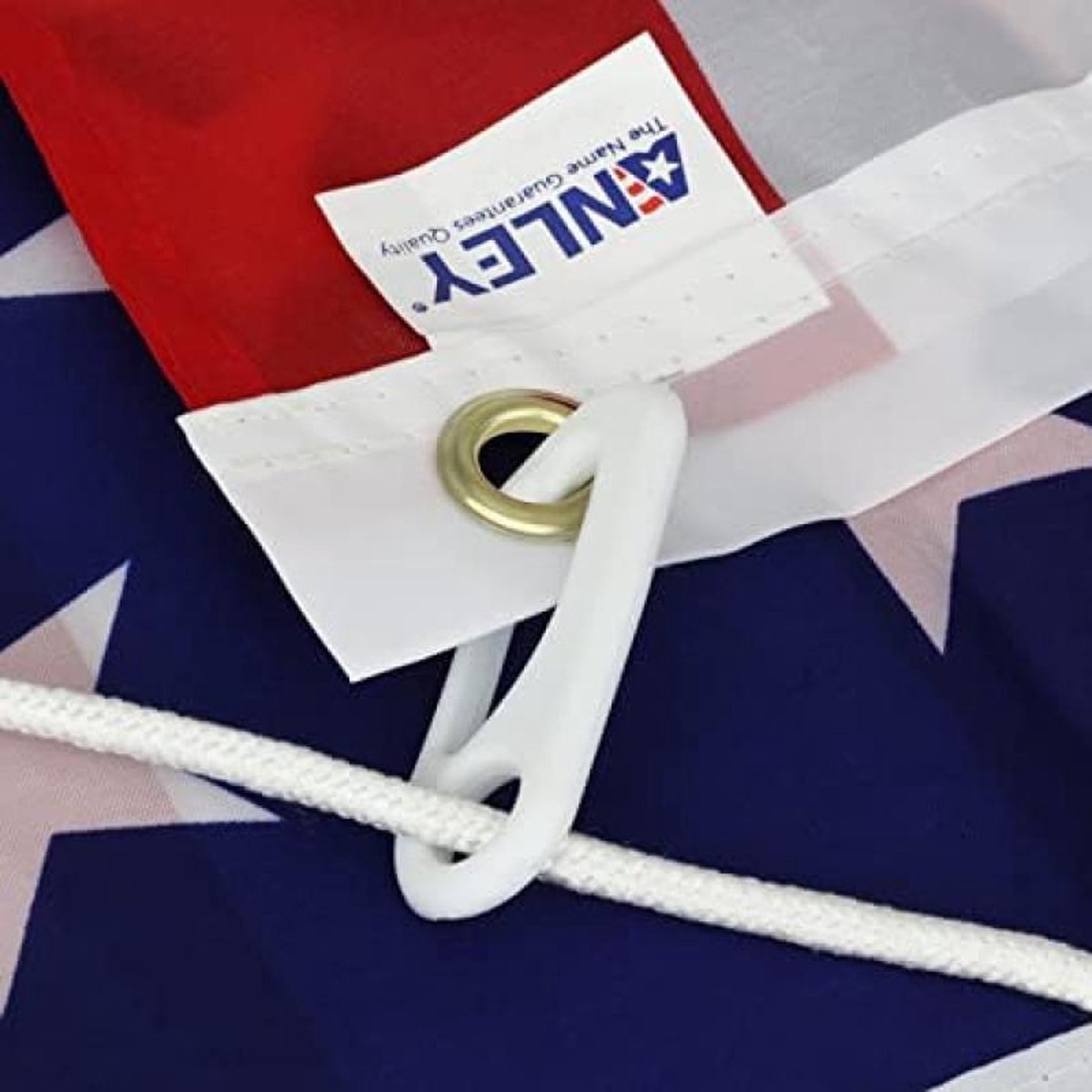 Stappenplan: Bevestig je vlag aan een vlaggenstok - Vlaggen Unie