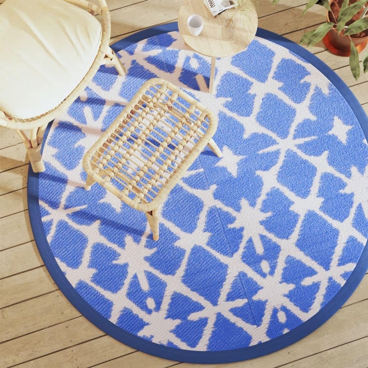 buitentapijt rond 160 cm, outdoor tapijt blauw-wit, onderhoudsvriendelijk terrastapijt. Dit aan beide zijden bruikbare tuintapijt van duurzaam polypropyleen is ideaal