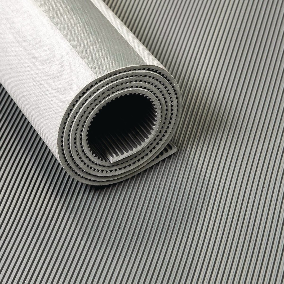 Rubberen isolatiemat B.1,2m L.10m D.4,5mm grijs sepdm/sbr z.weefselinlage TECWERK