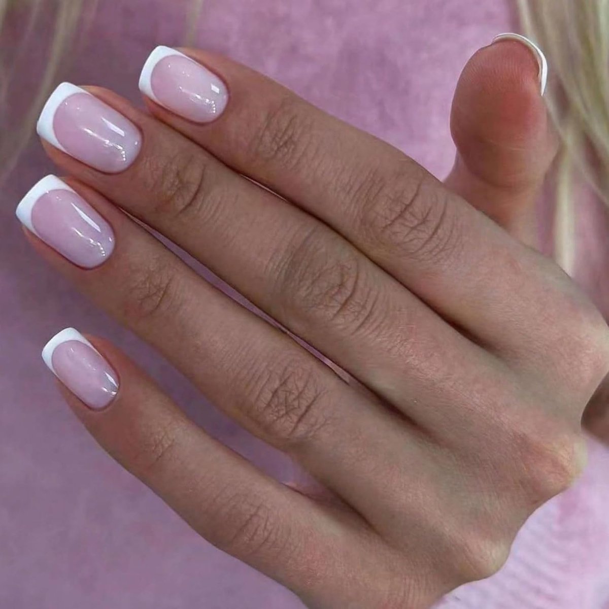 24 stuks kunstnagels, kort, vierkant, glanzende witte rand, vingernagels om op te plakken, volledige cover, kunstnagels, acryl, French press on nails, voor vrouwen en meisjes, nail art