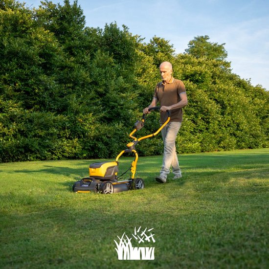 STIGA Multiclip 547e S Kit Grasmaaier - Accu - 45 cm - mulchfunctie — afbeelding 3