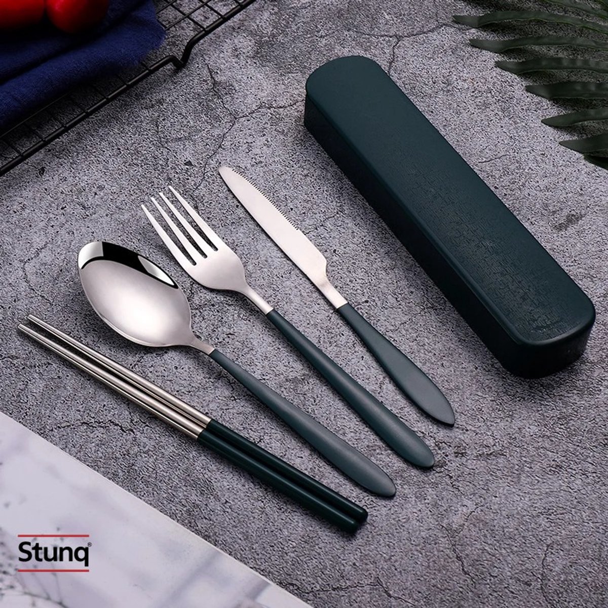Stunq® 4-delige Bestekset Donkergroen – Draagbaar RVS Bestek met Case