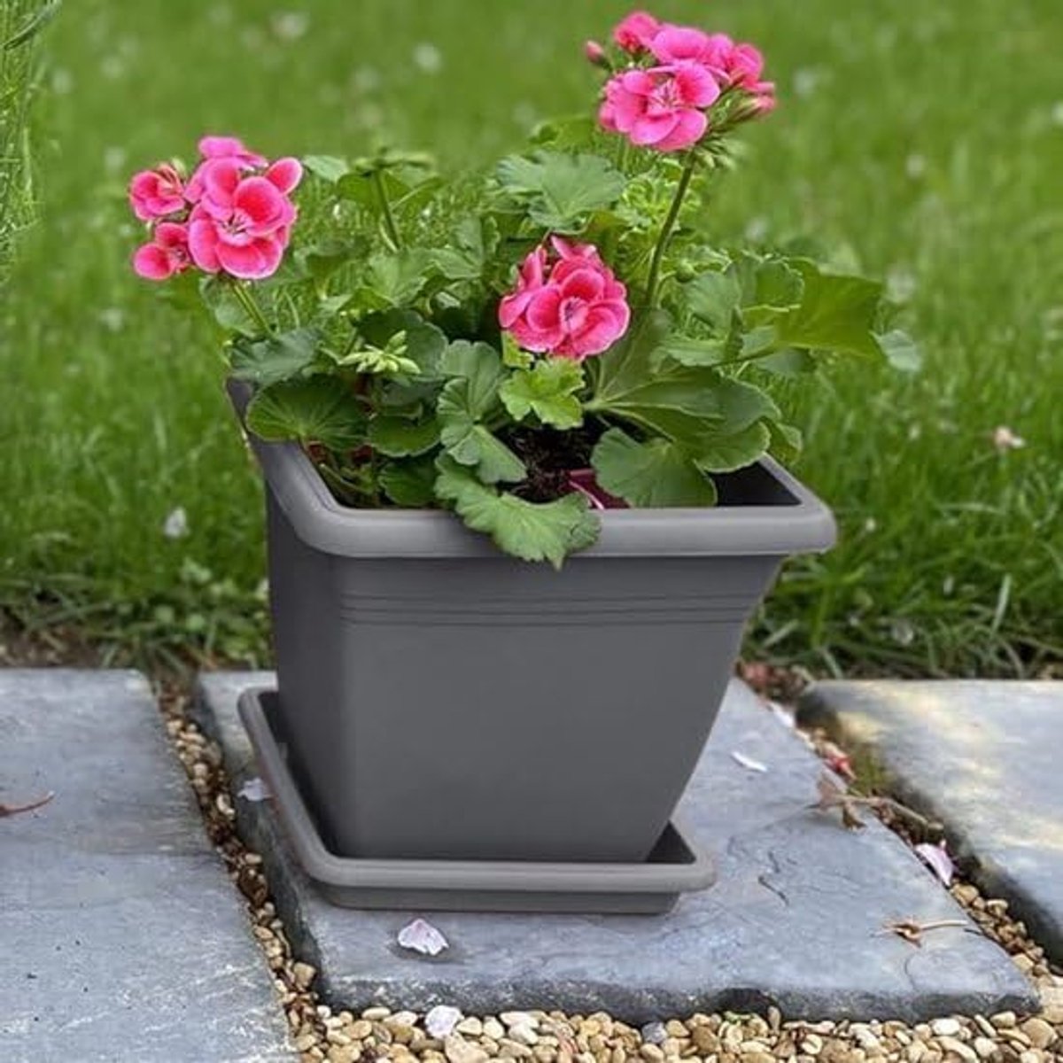 Bloempot 32x30cm met wateropvang antraciet opvangschaal inbegrepen