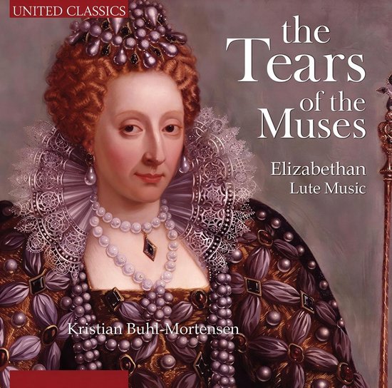 Portret van Koningin Elizabeth I in een rijke, met juwelen versierde jurk, met parelkettingen en een gedetailleerde kanten kraag. Titel: 'the Tears of the Muses'.