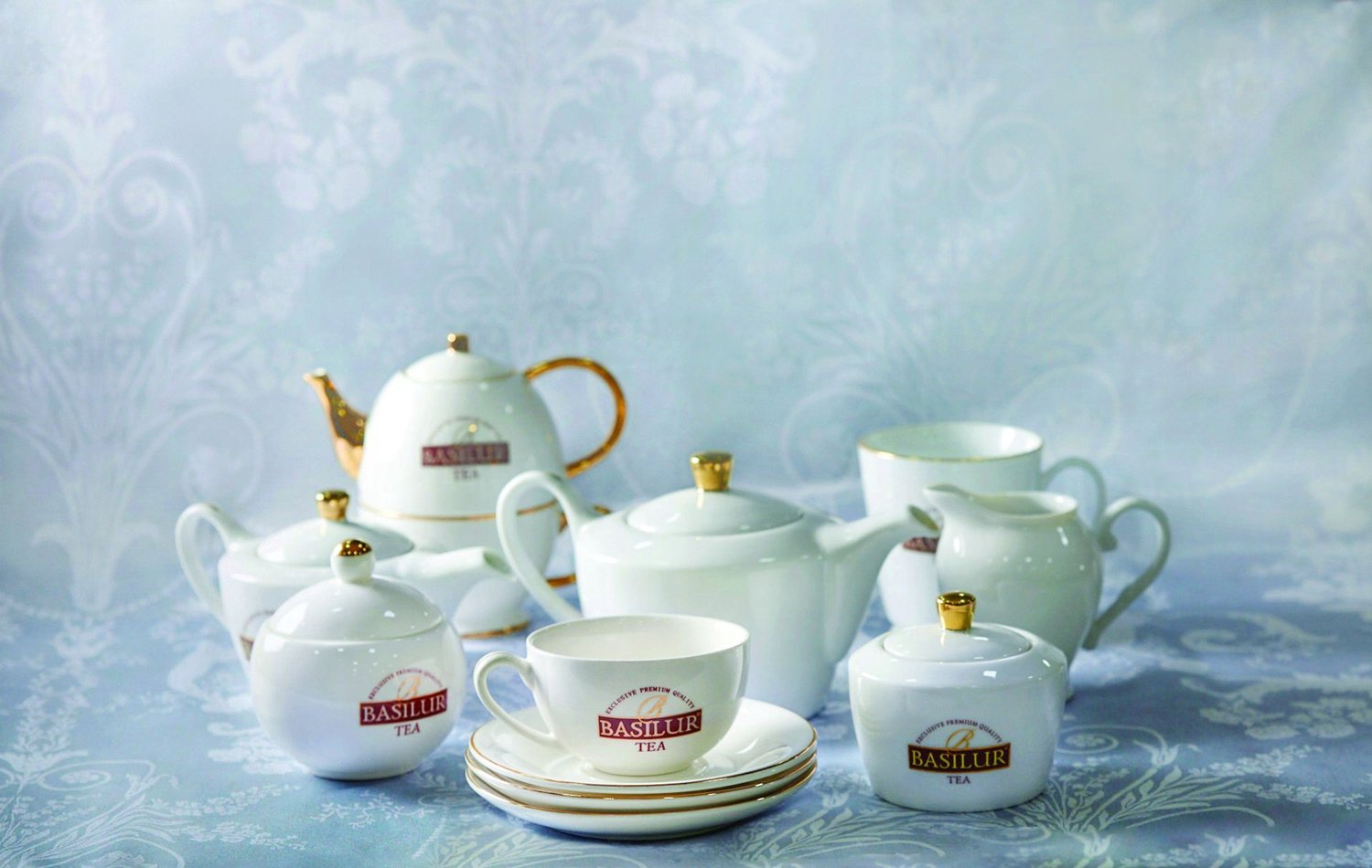 Basilur Bone China Kop en Schotel - 245 ml - Sneeuwwit