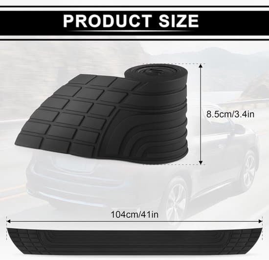 Afmetingen van de zwarte rubberen bumperstrip: 104 cm lang en 8,5 cm breed, geschikt voor diverse voertuigen.