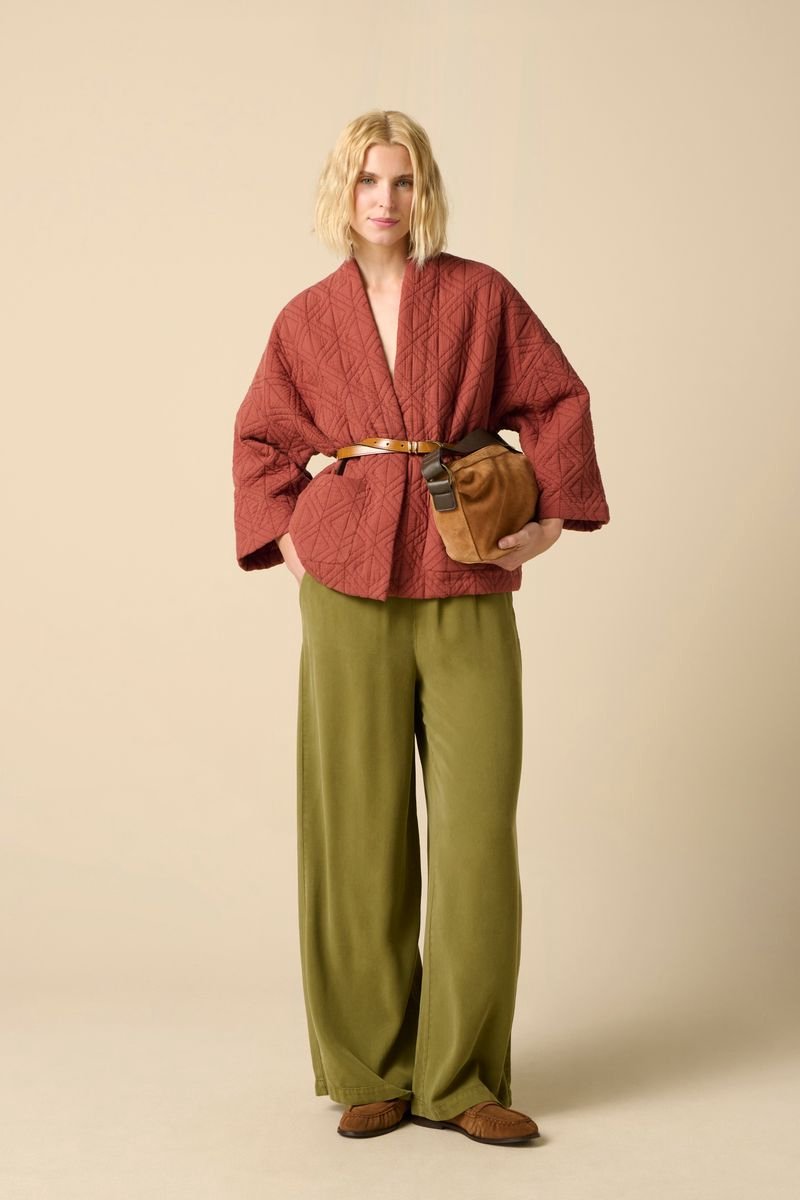 Sissy-Boy - Donkerrode kimono met doorgestikt patroon