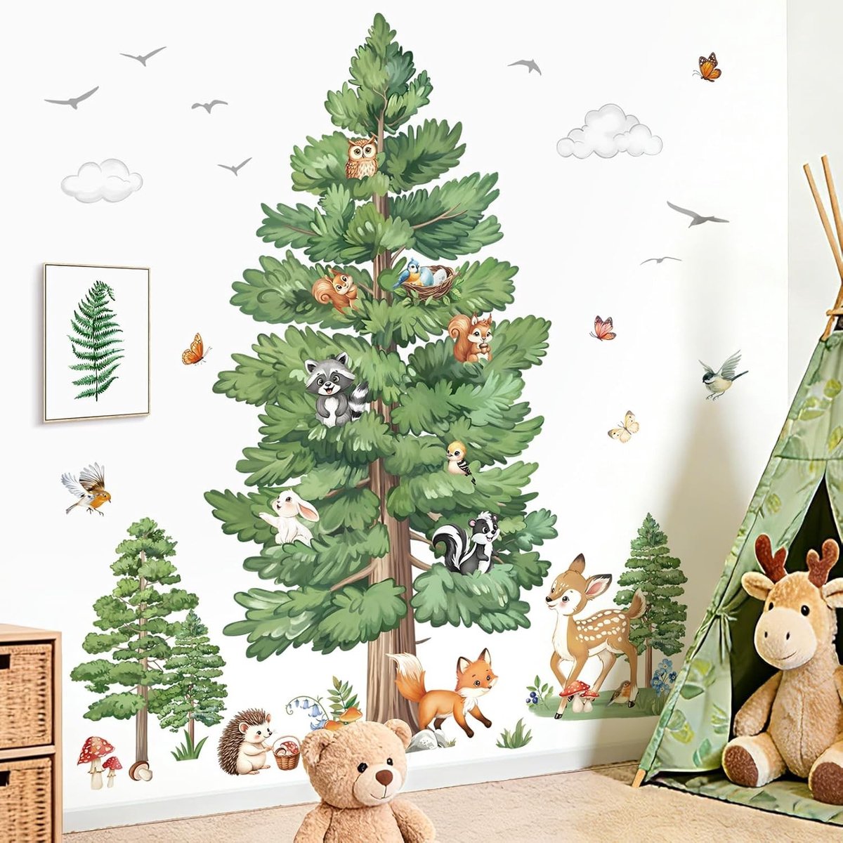 Mooie wandstickers met bosdieren zoals herten en vossen voor een speelse kinderkamer decoratie