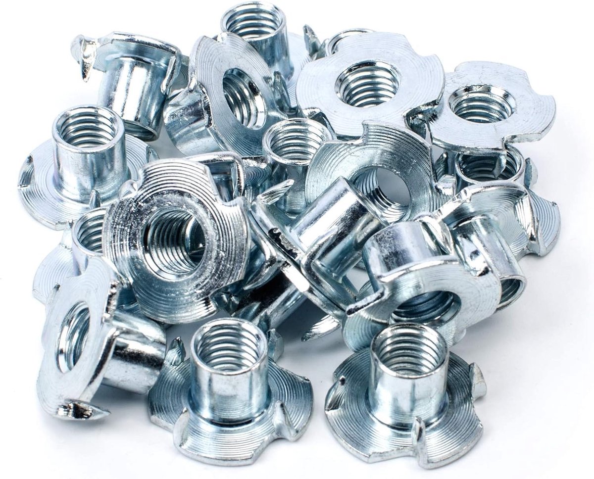 Set van 20 T-nuten M10 x 12 mm, 4-punts T-nuts met blinde draad, gegalvaniseerd staal voor houten klimwanden en meubelprojecten, ideaal voor bevestiging en montage.