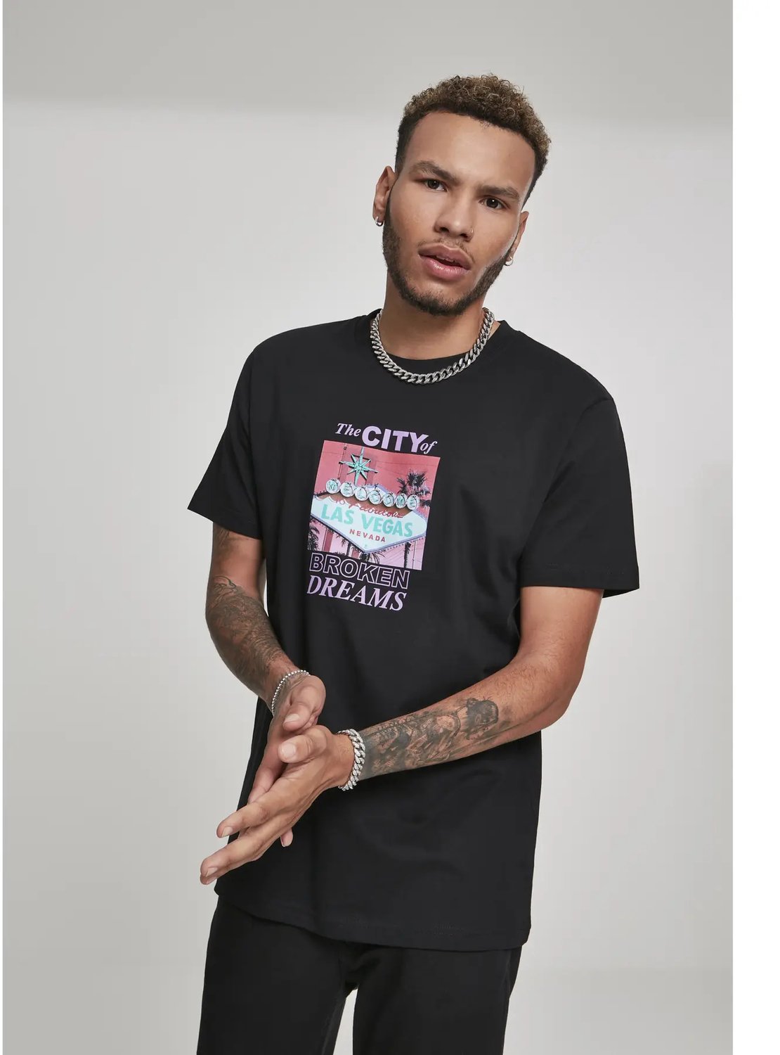 T-shirt Mister Tee broken dream Zwart